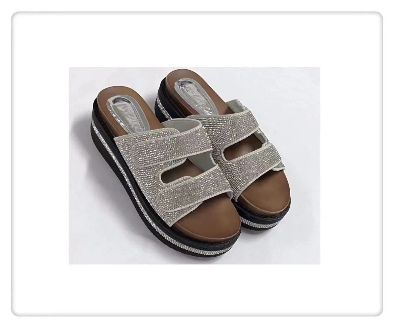 SKYLAR Leather slides