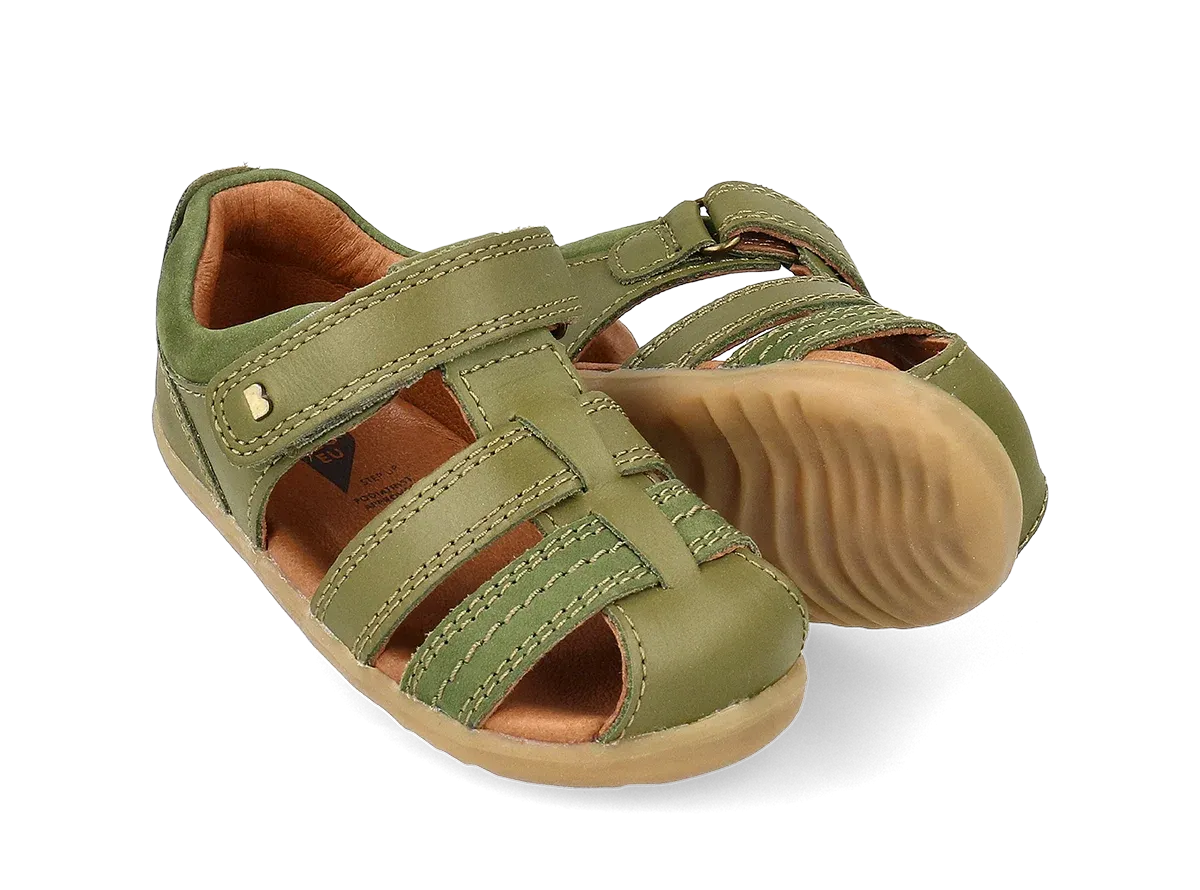 Step Up Roam Closed Sandal